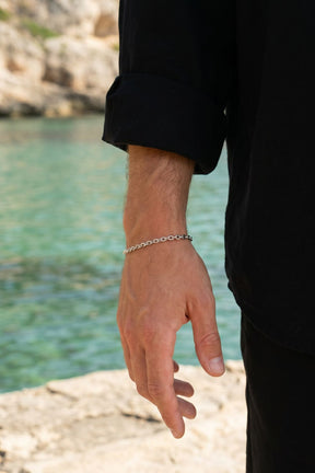 Anchor Bracelet
