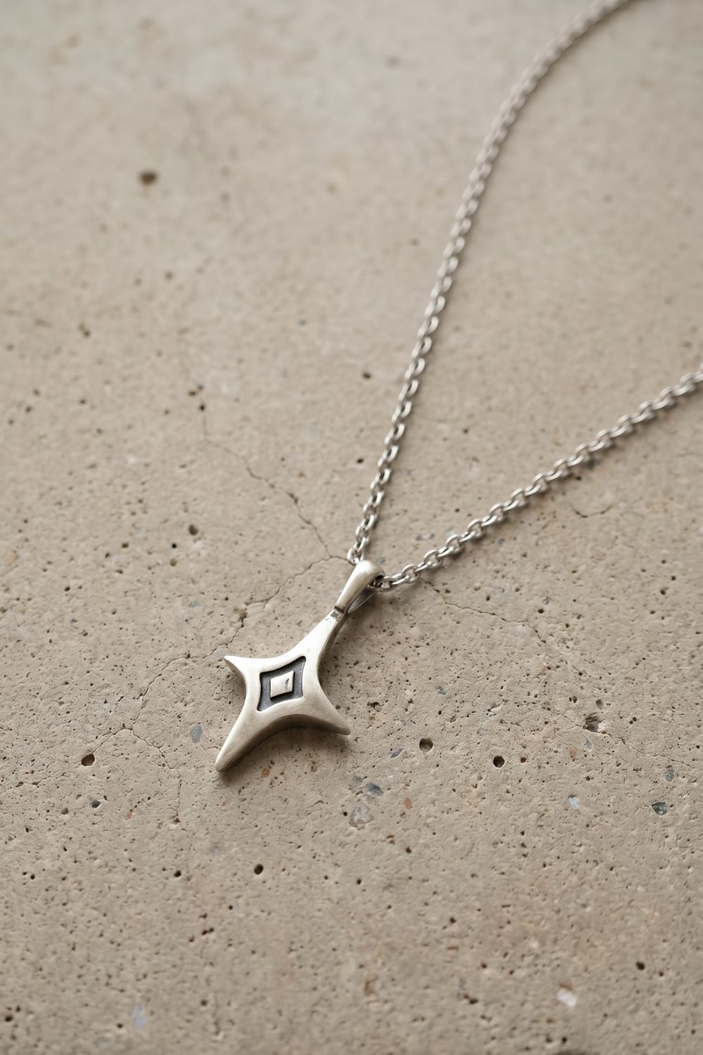 The Ray Necklace