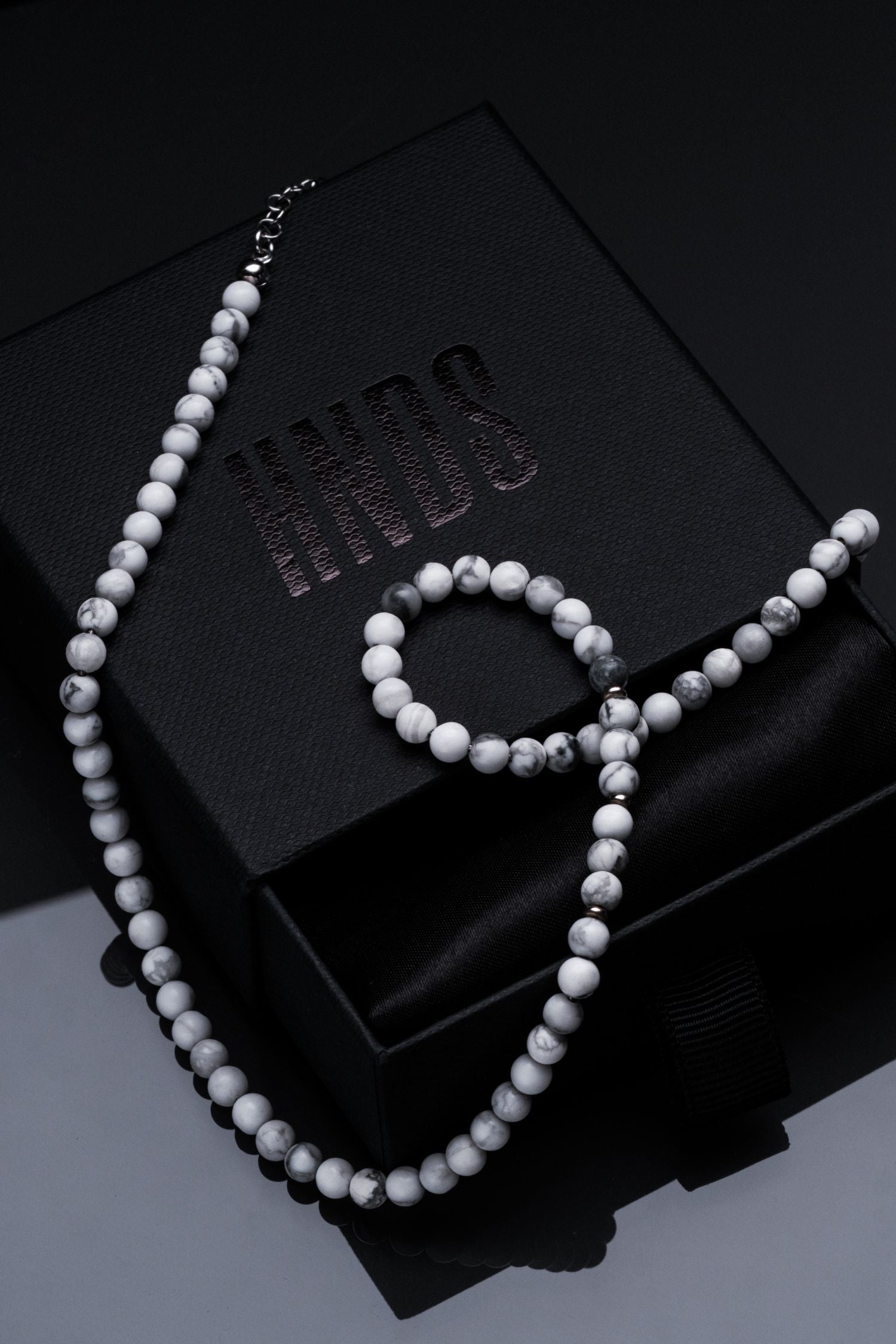 Howlite Chain
