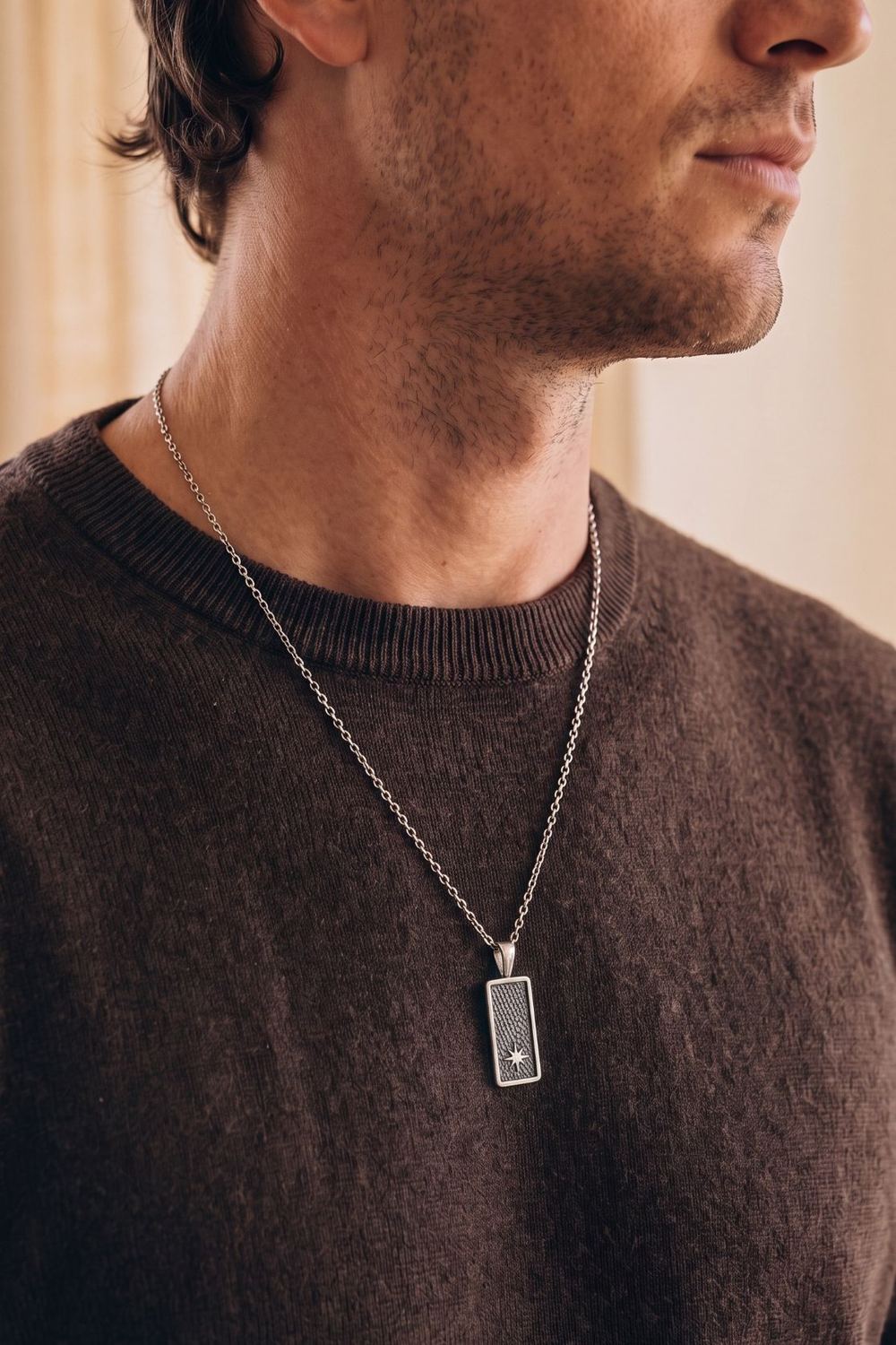 The North Necklace aus 925 Sterlingsilber getragen, Profil